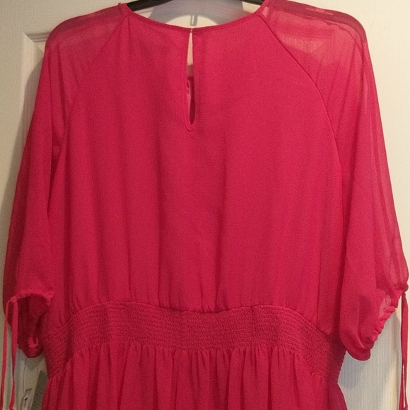 Pretty in pink - Picture 3 of 3